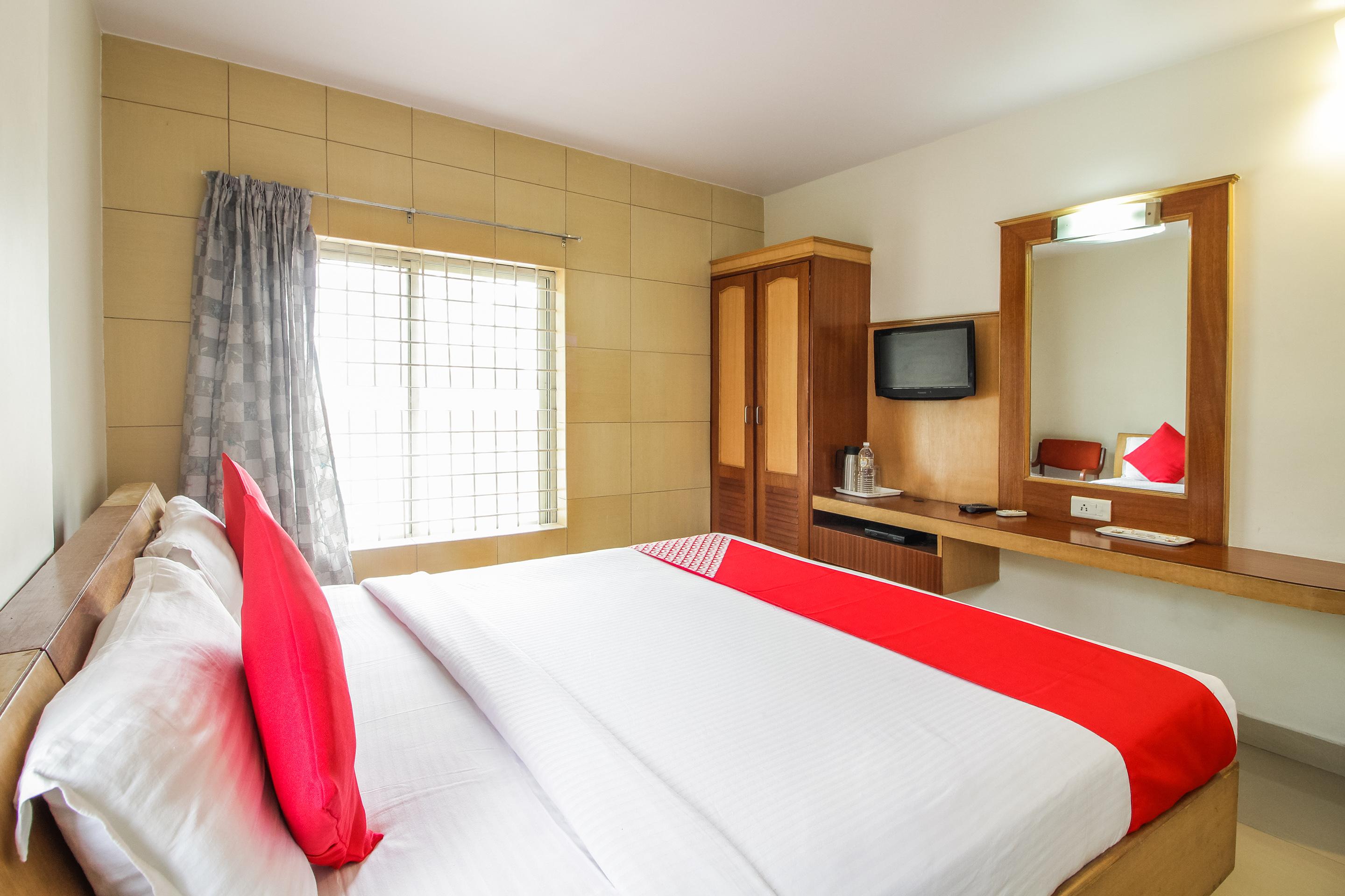 Hotel White Parrot Mysore Exterior photo
