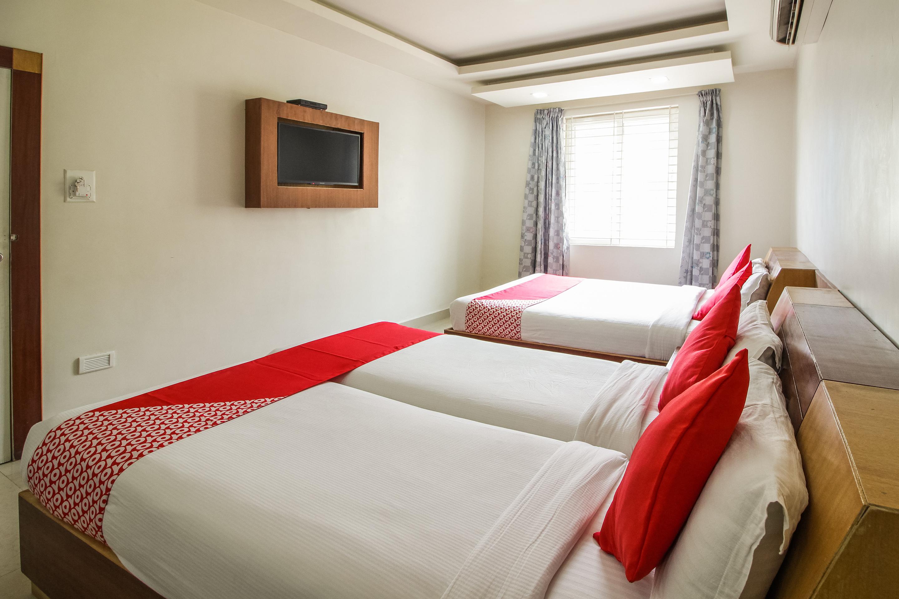 Hotel White Parrot Mysore Exterior photo