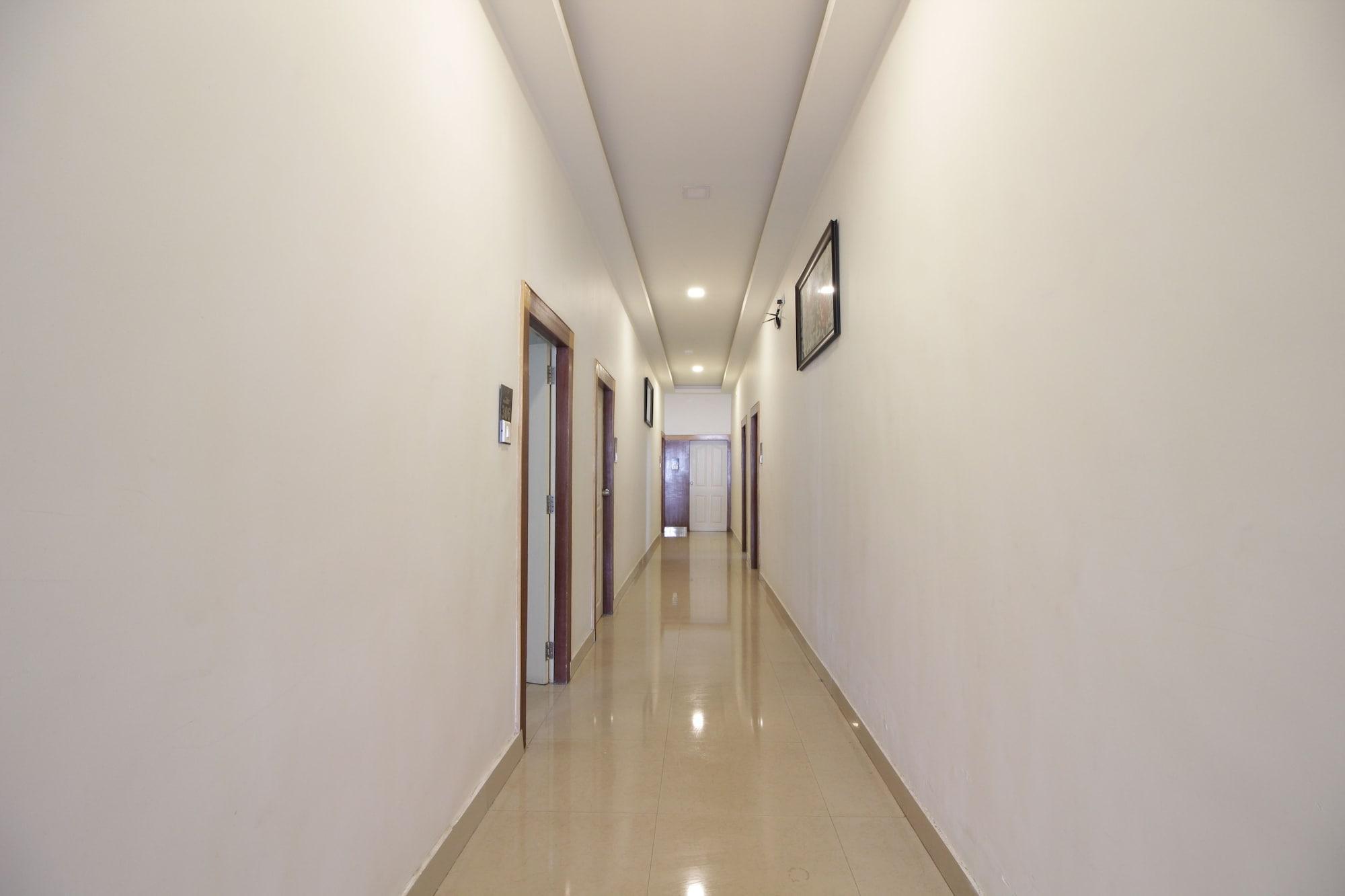 Hotel White Parrot Mysore Exterior photo