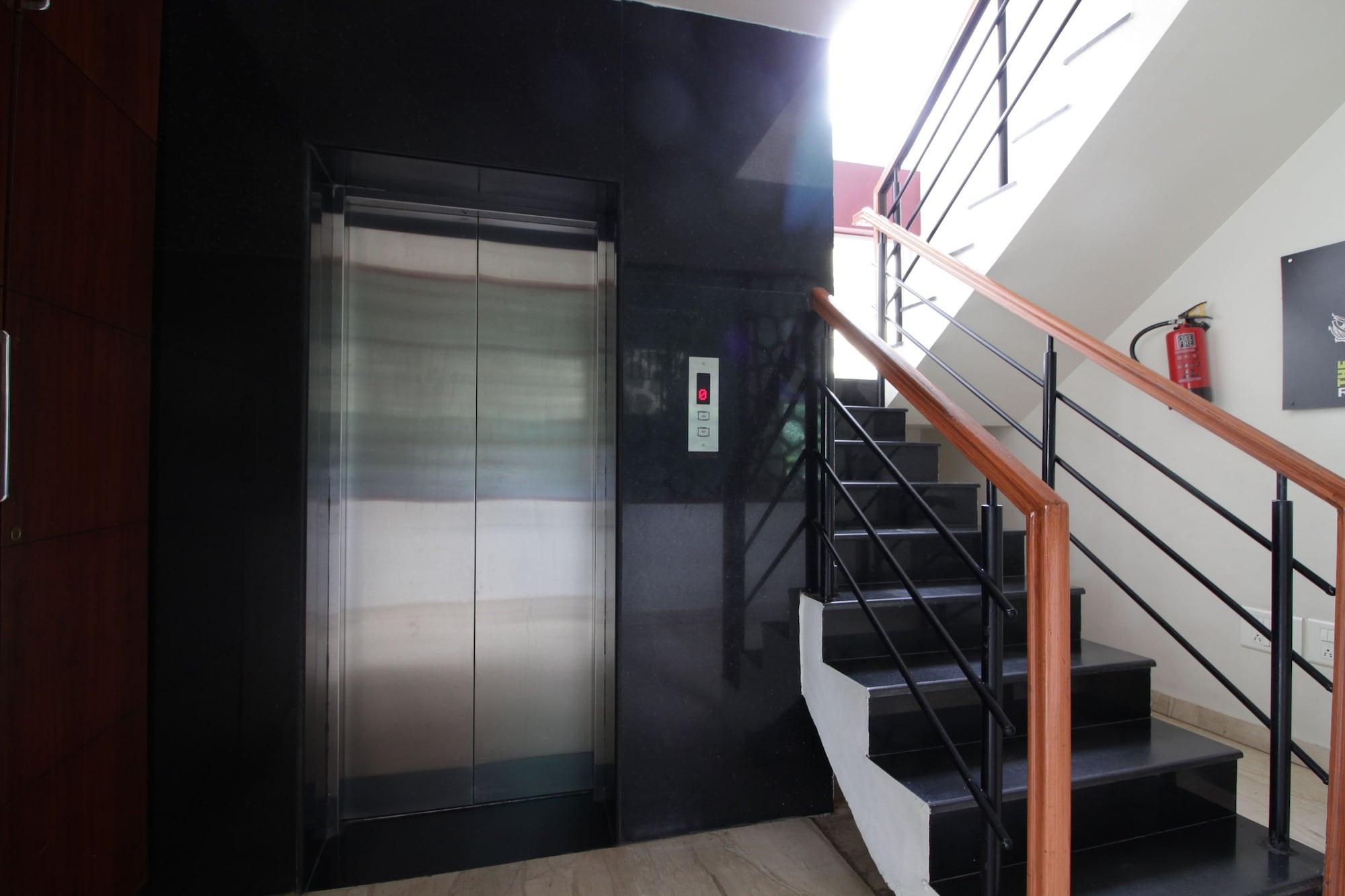 Hotel White Parrot Mysore Exterior photo