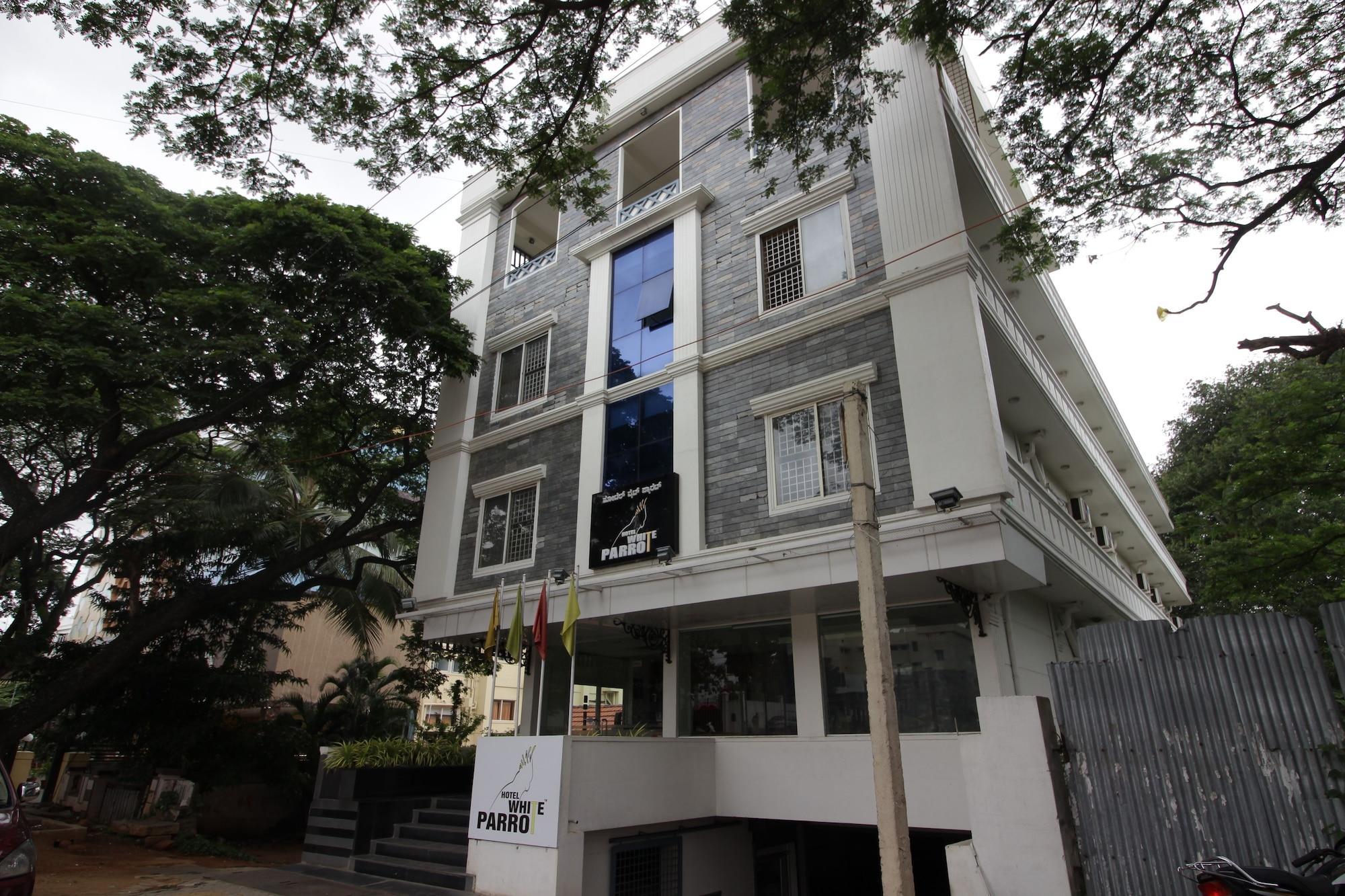 Hotel White Parrot Mysore Exterior photo