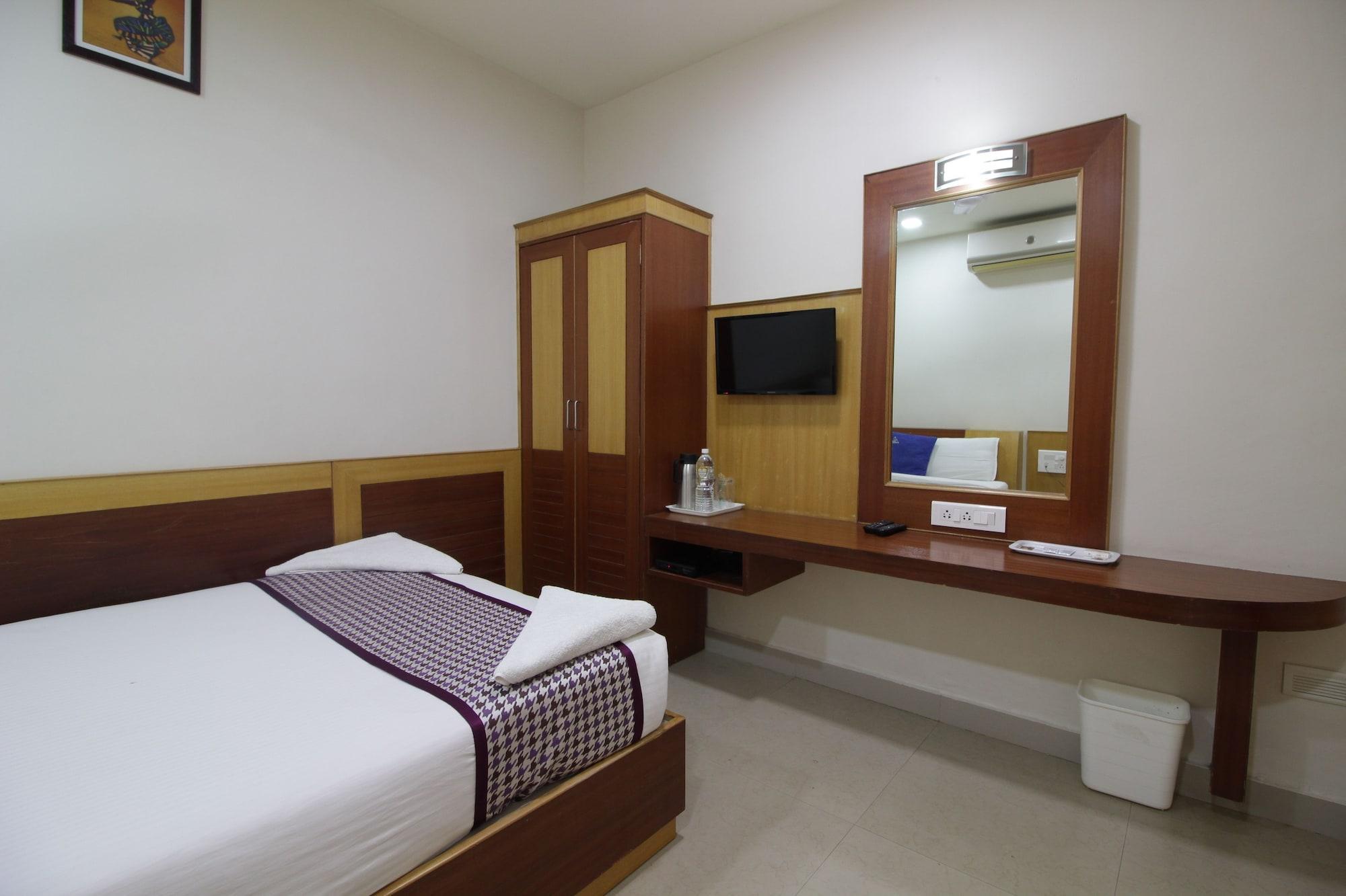 Hotel White Parrot Mysore Exterior photo