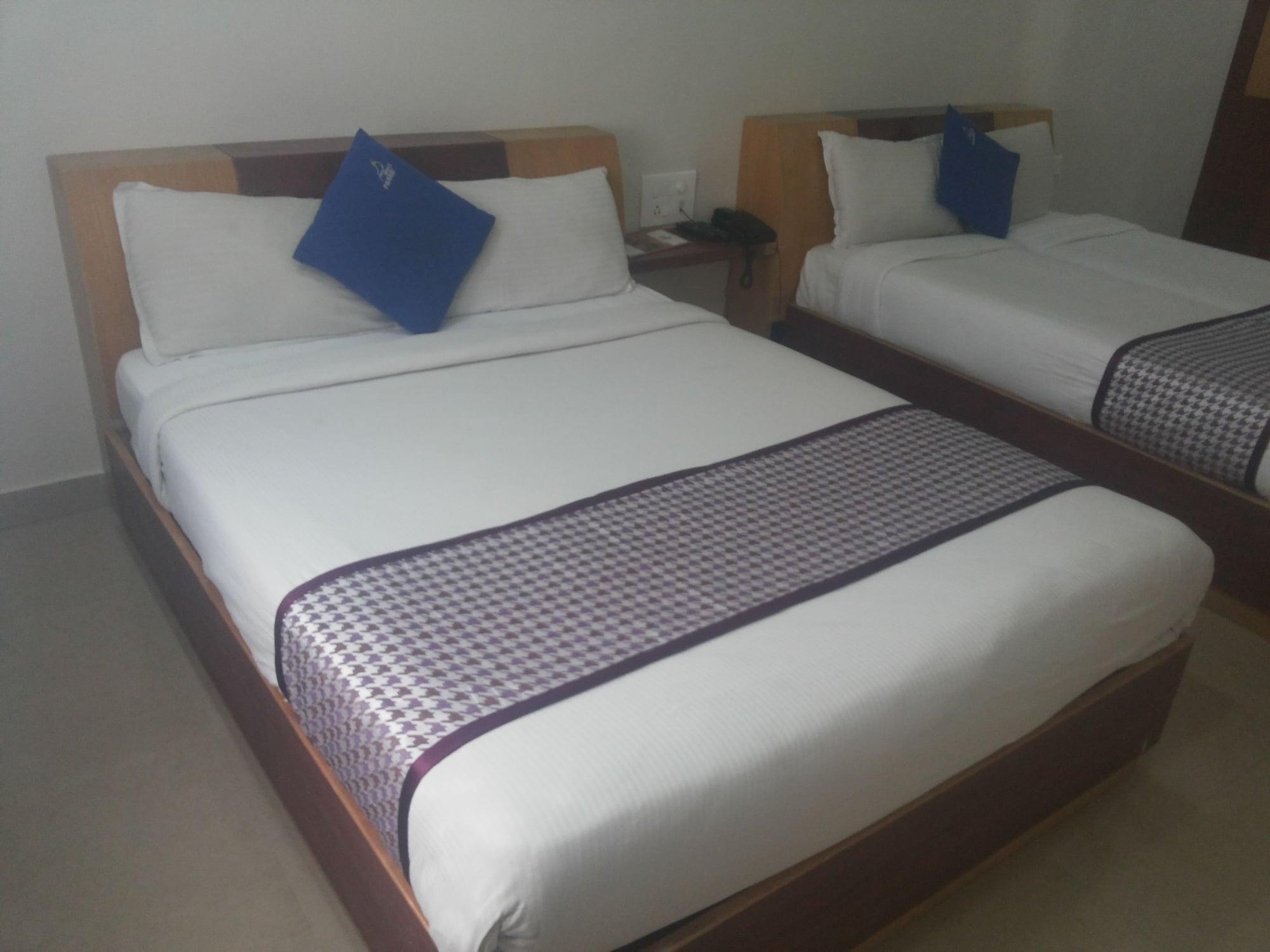 Hotel White Parrot Mysore Exterior photo