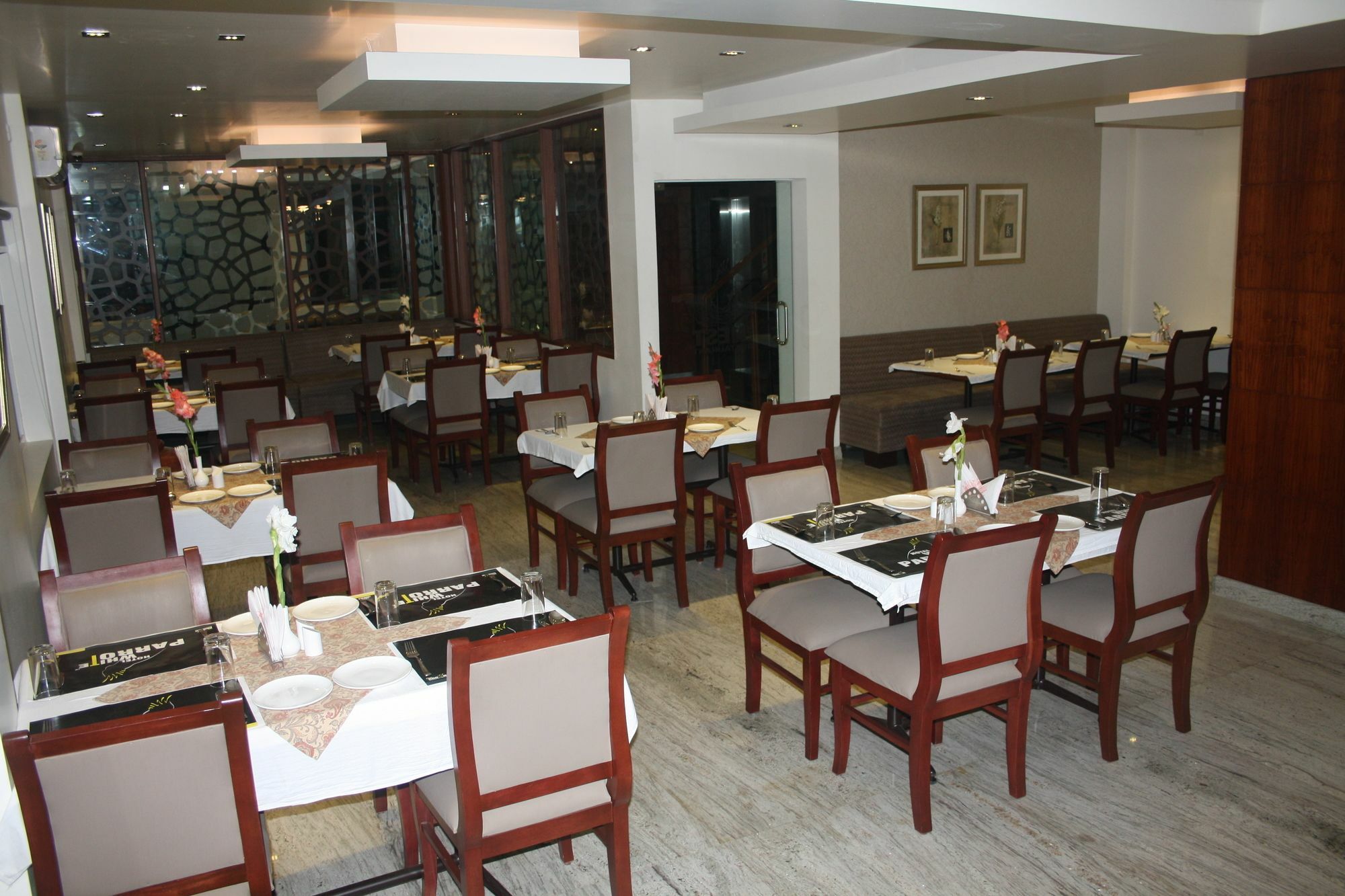 Hotel White Parrot Mysore Exterior photo